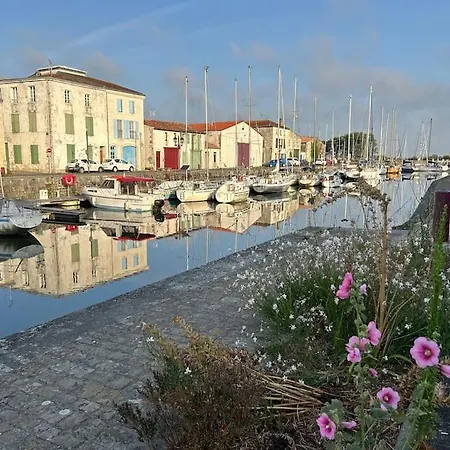 Maison De La Greve - Coeur De Avec Cour Holiday home Marans (Charente-Maritime)