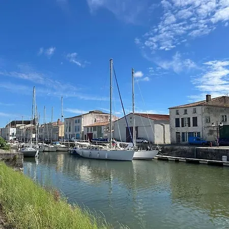 Maison De La Greve - Coeur De Avec Cour Holiday home Marans (Charente-Maritime)
